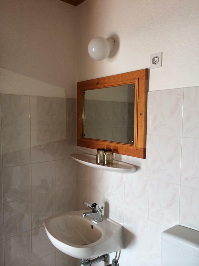 Apartments Villa Jusup Starigrad Paklenica Dış mekan fotoğraf