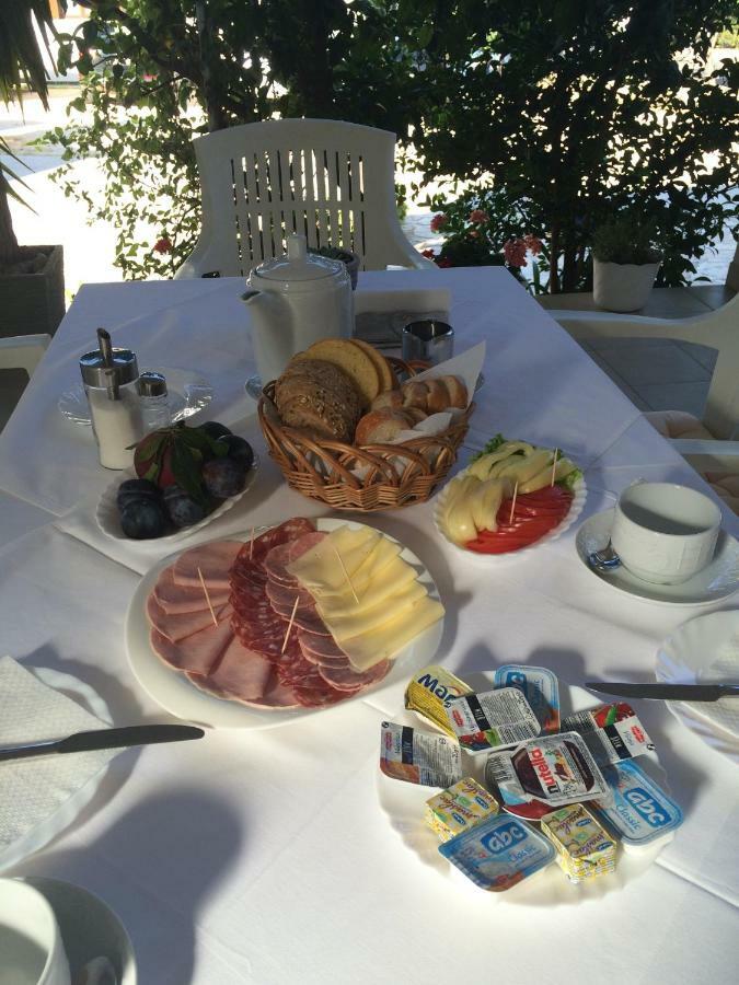 Apartments Villa Jusup Starigrad Paklenica Dış mekan fotoğraf